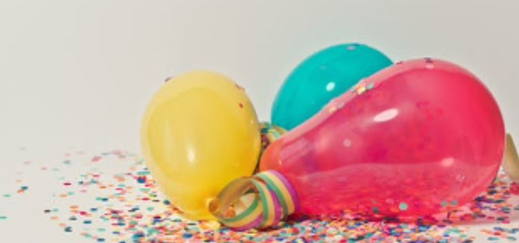 Ballonnen en confetti voor een kinderfeestje